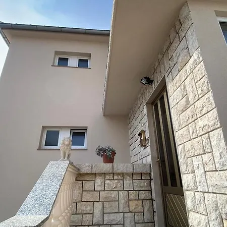 Apartment Branka Rab Town